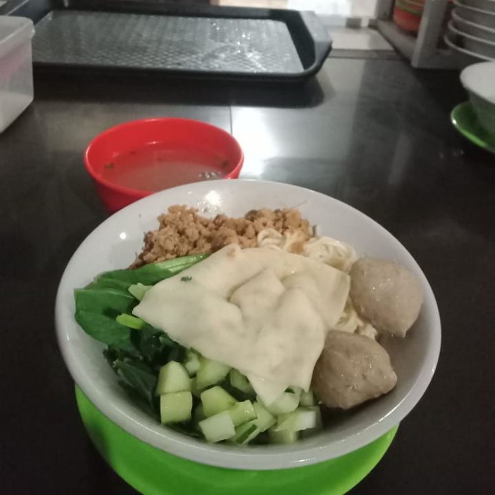 Mi Ayam Pangsit Rebus