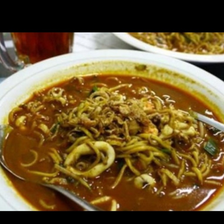 Mie Aceh Cumi-cumi