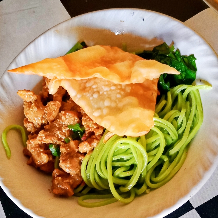 MIE AYAM HIJAU