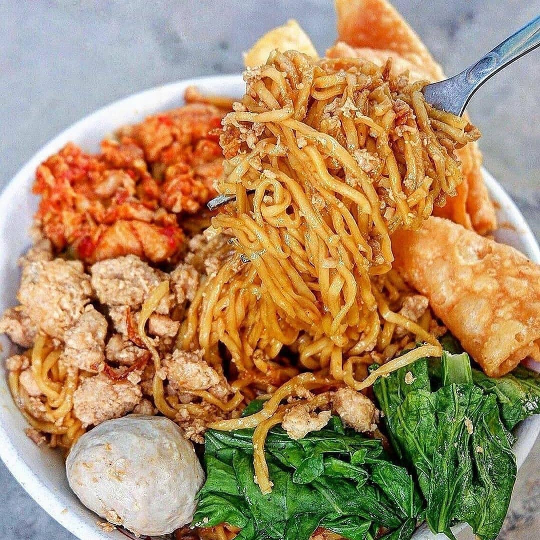 Mie Ayam Ayam Bakso