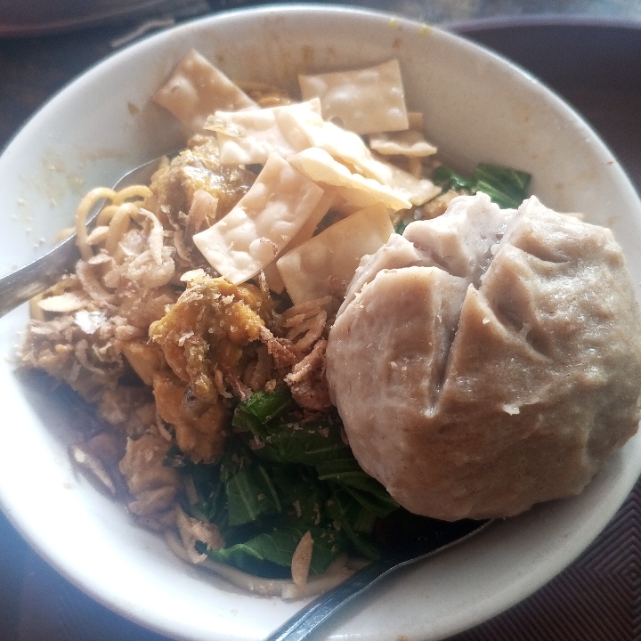 Mie Ayam Bakso Besar