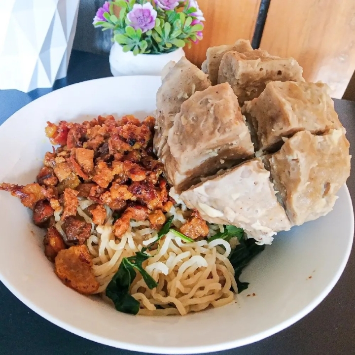 Mie Ayam Bakso Jumbo
