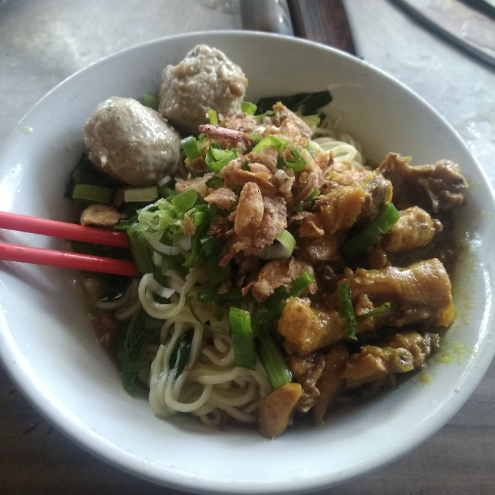 Mie Ayam Bakso Urat Biasa