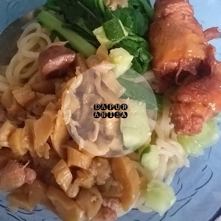Mie Ayam Jamur Dan Balungan