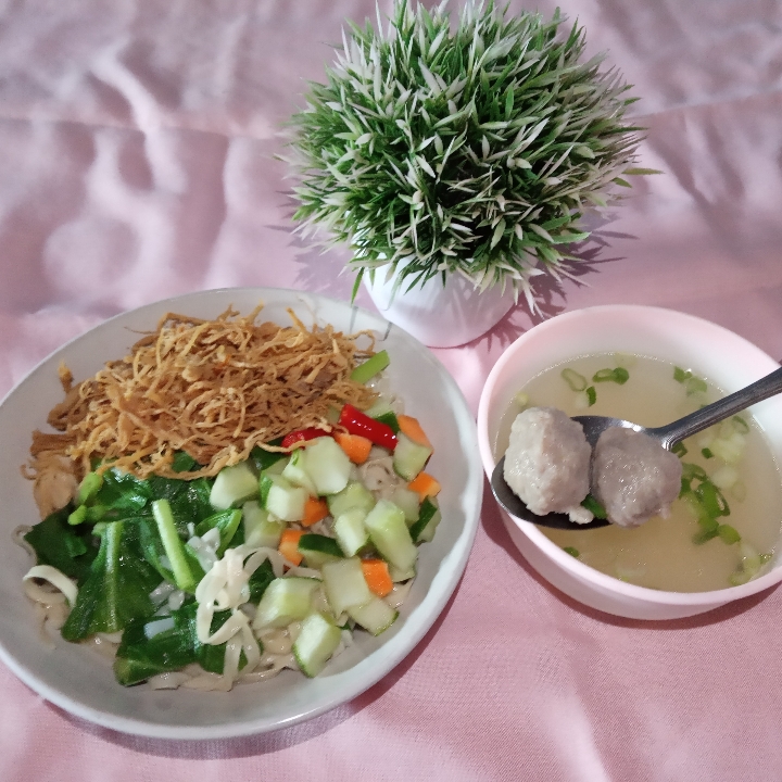 Mie Ayam Pangsit Tia 3