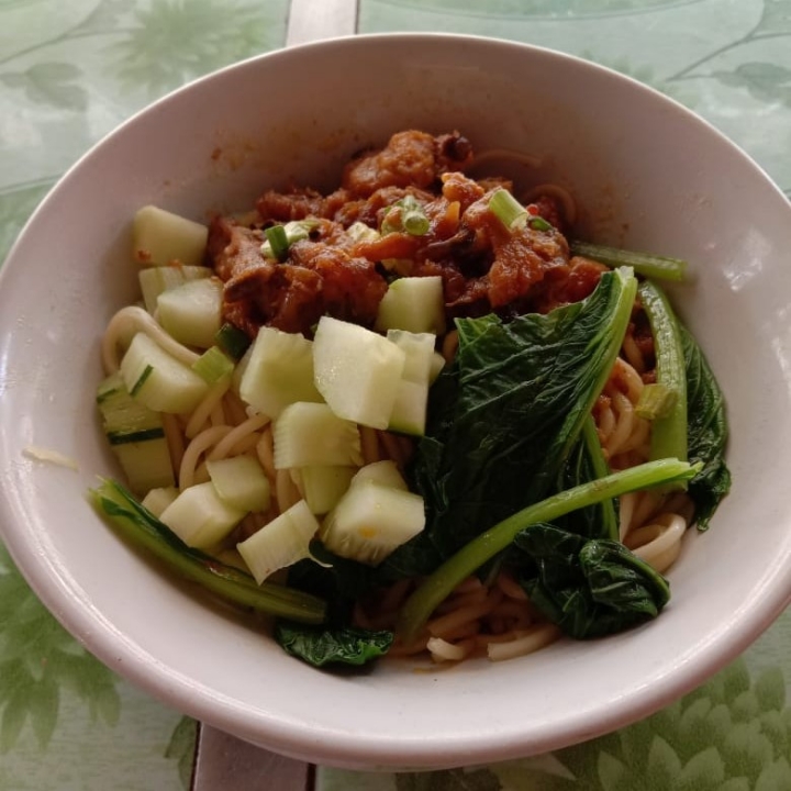 Mie Ayam Setengah