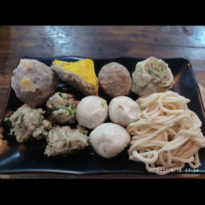 Mie Bakso Paket Komplit