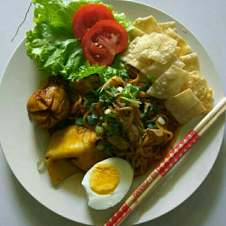 Mie Baso Komplit