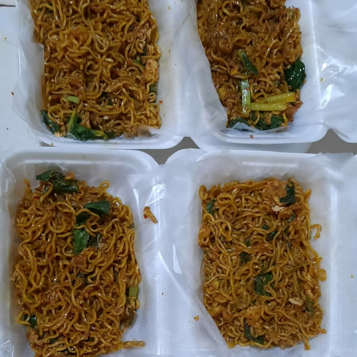 Mie Becek 3