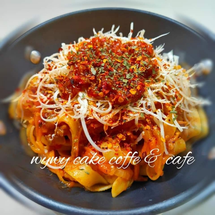 Mie Becek Bolognese