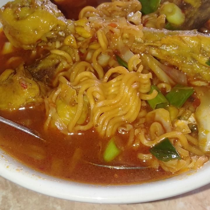 Mie Dengkul