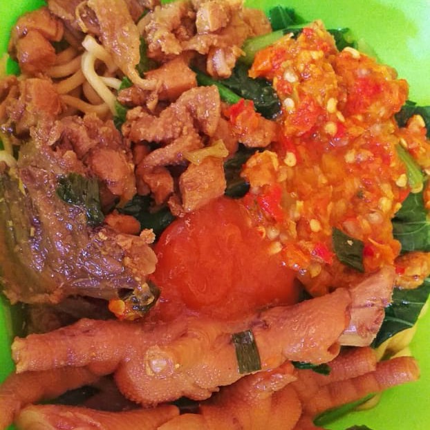 Mie Gaul Ceker Atau Tulang