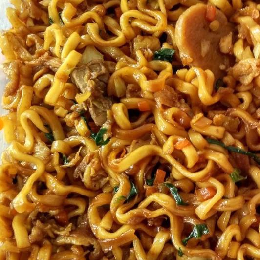 Mie Goreng Atau Mie Rebus