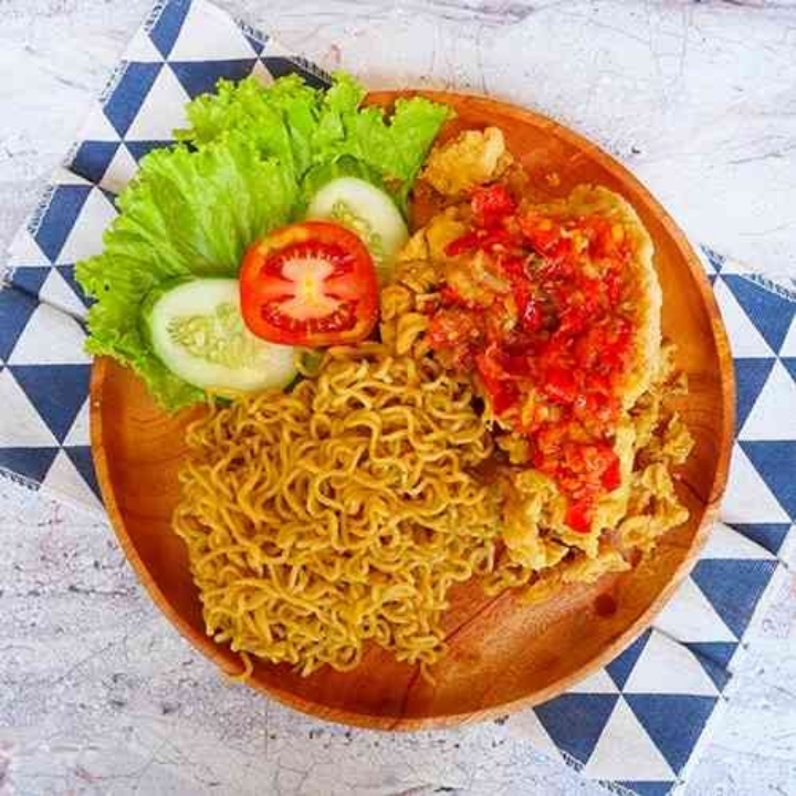 Mie Goreng Ayam Geprek 