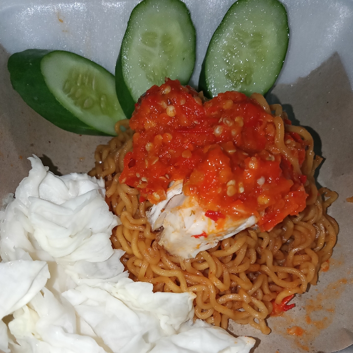 Mie Goreng Ayam Penyet Per Porsi