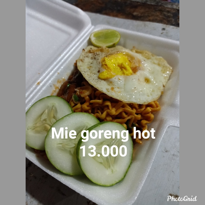 Mie Goreng Dan Alpukat Kocok Milo