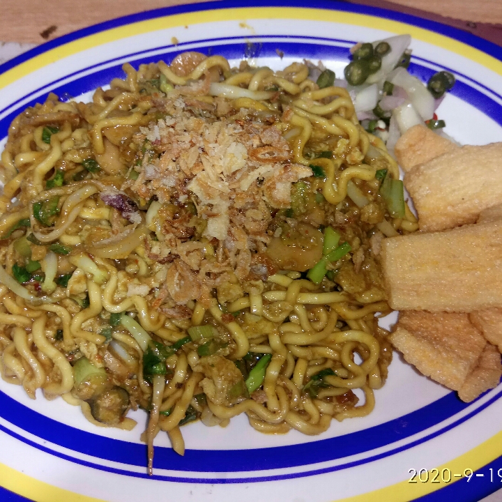 Mie Goreng Kari