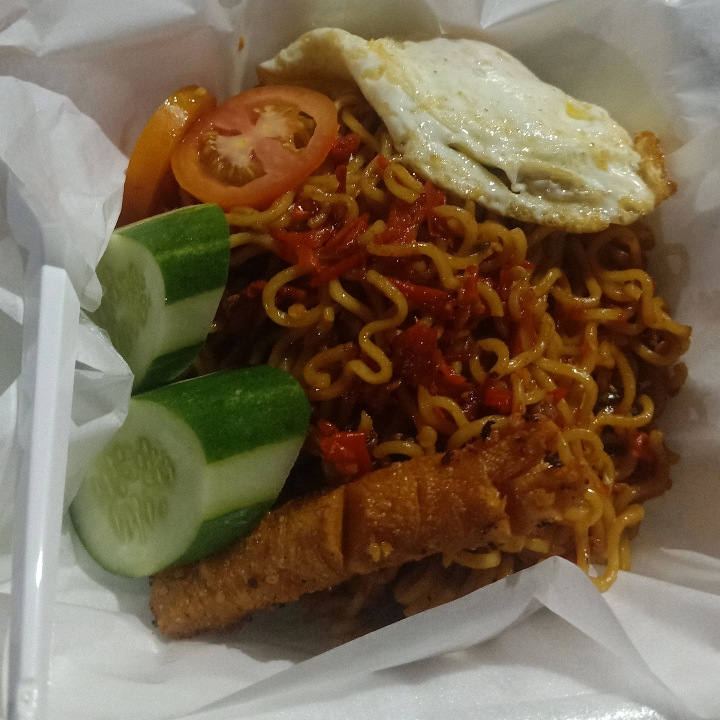 Mie Goreng Pedasss