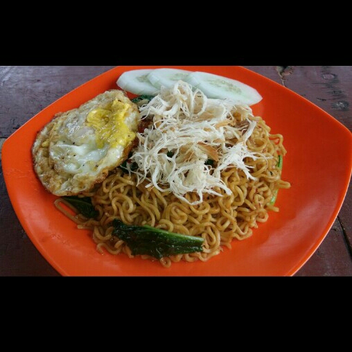 Mie Goreng Tek Tek