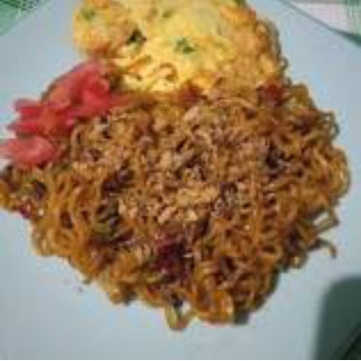 Mie Goreng Telur Dadar