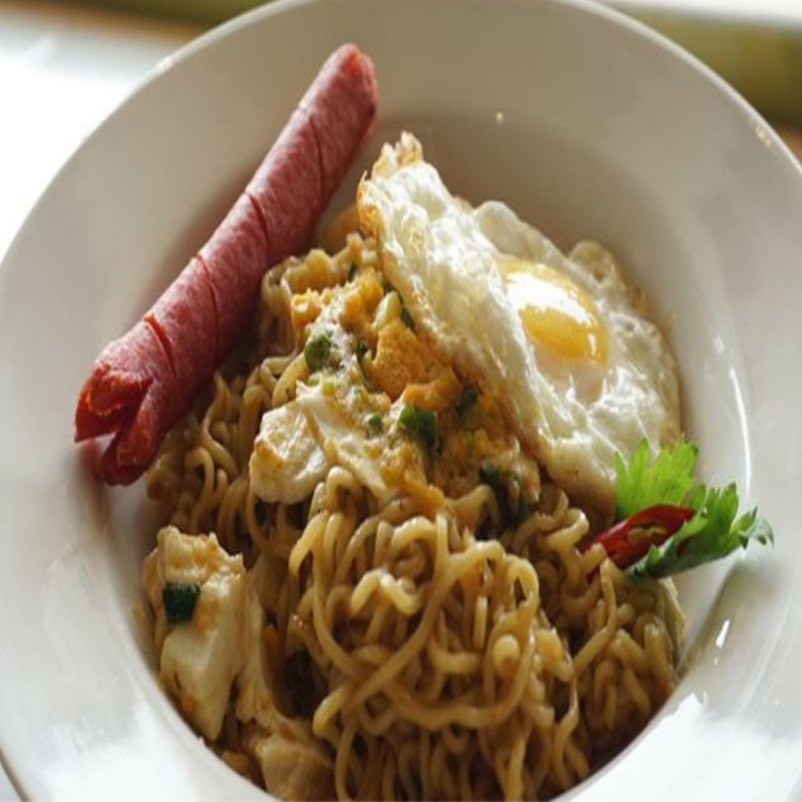Mie Goreng Telur Sosis