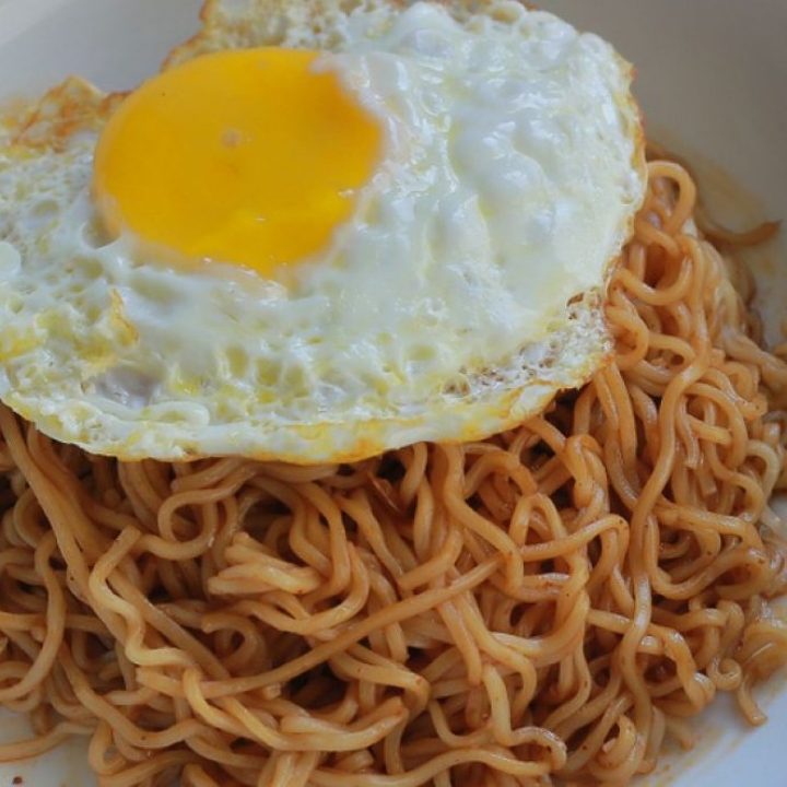 Mie Goreng pakai telur