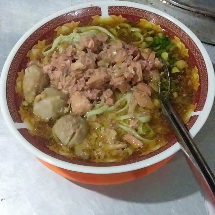 Mie Hijau Ayam Pangsit Bakso