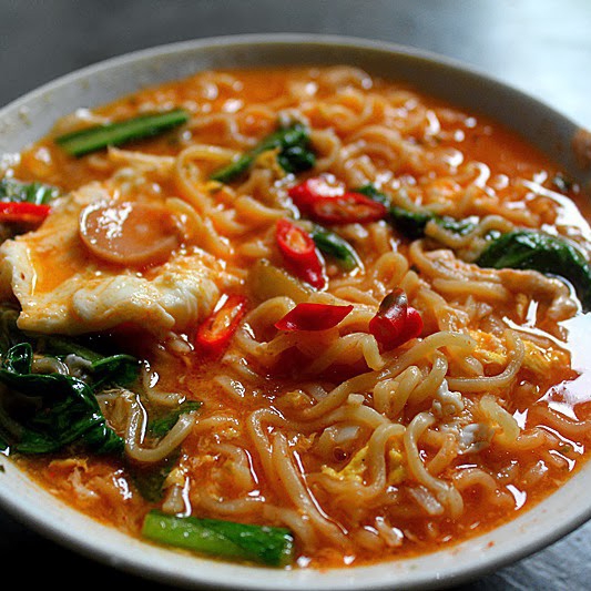 Mie Kuah Caberawit Dan Telor 