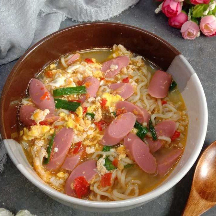 Mie Kuah Sosis Dan Telor