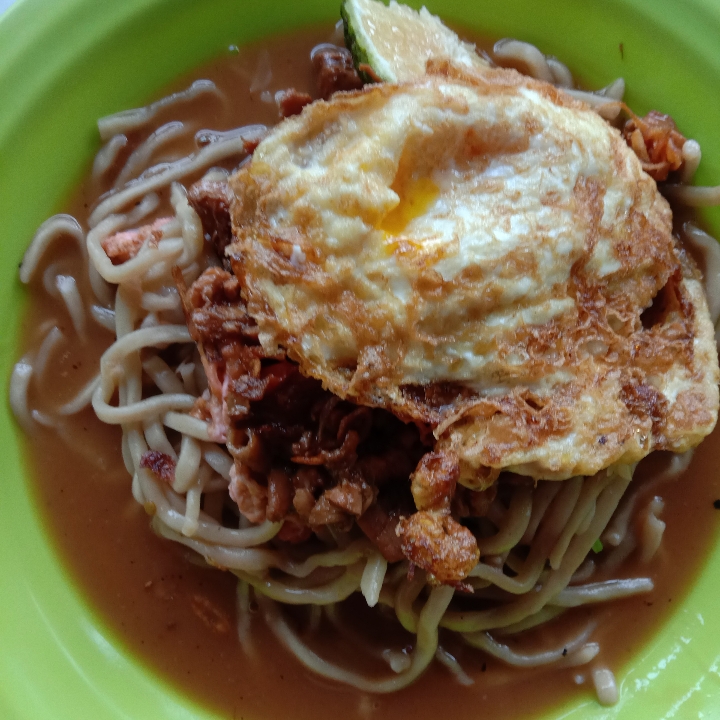 Mie Kuah Spesial