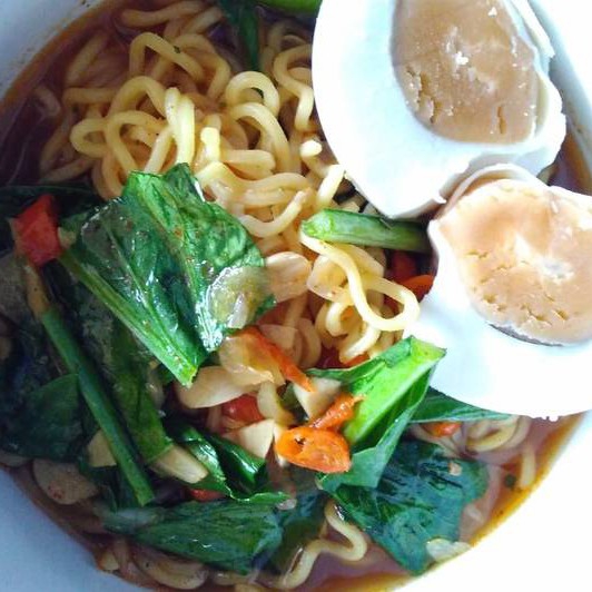 Mie Kuah Telor Asin