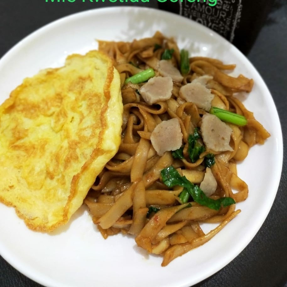Mie Kwetiau Goreng