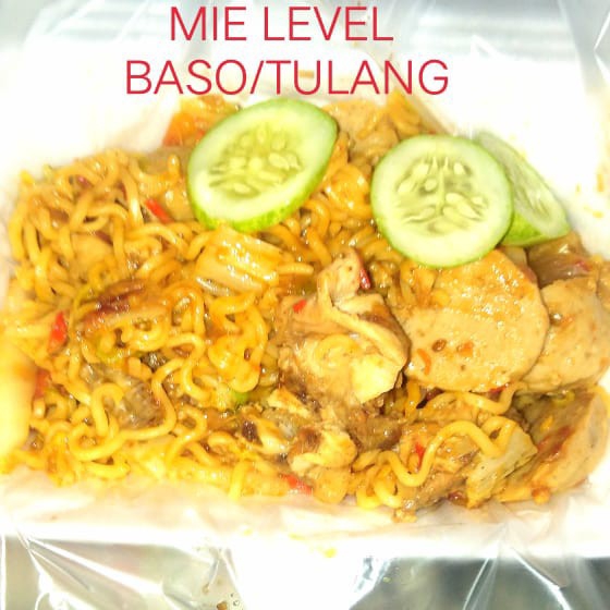 Mie Level Baso Tulang