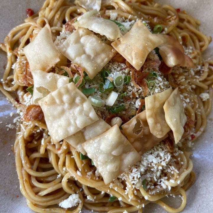 Mie Membara