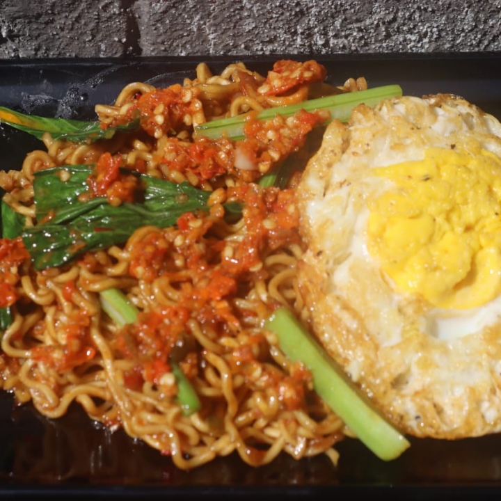 Mie Ngoprot Level Nyelekit