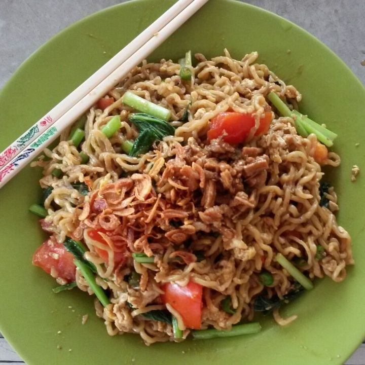 Mie Pangsit Goreng Daging