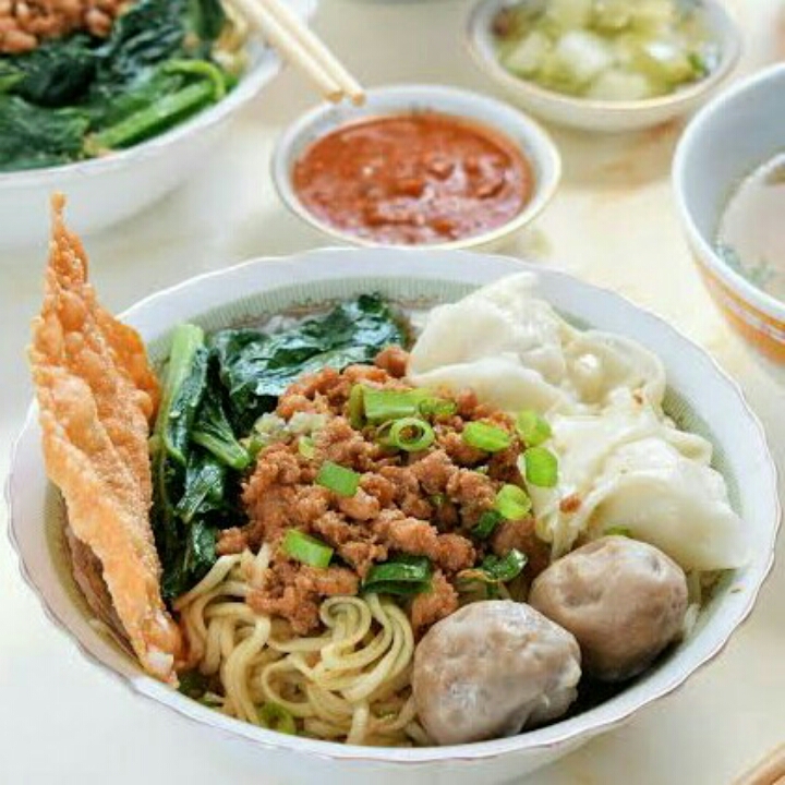 Mie Pangsit Kuah