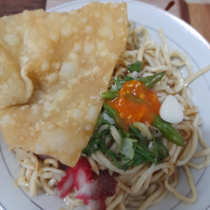 Mie Pangsit Ujung Pandang