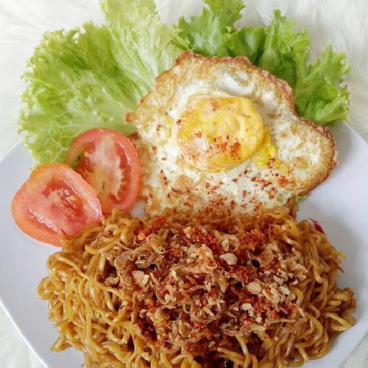 Mie Pedas Telur
