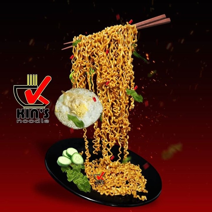 Mie Pedas Telur Plus Ayam Geprek