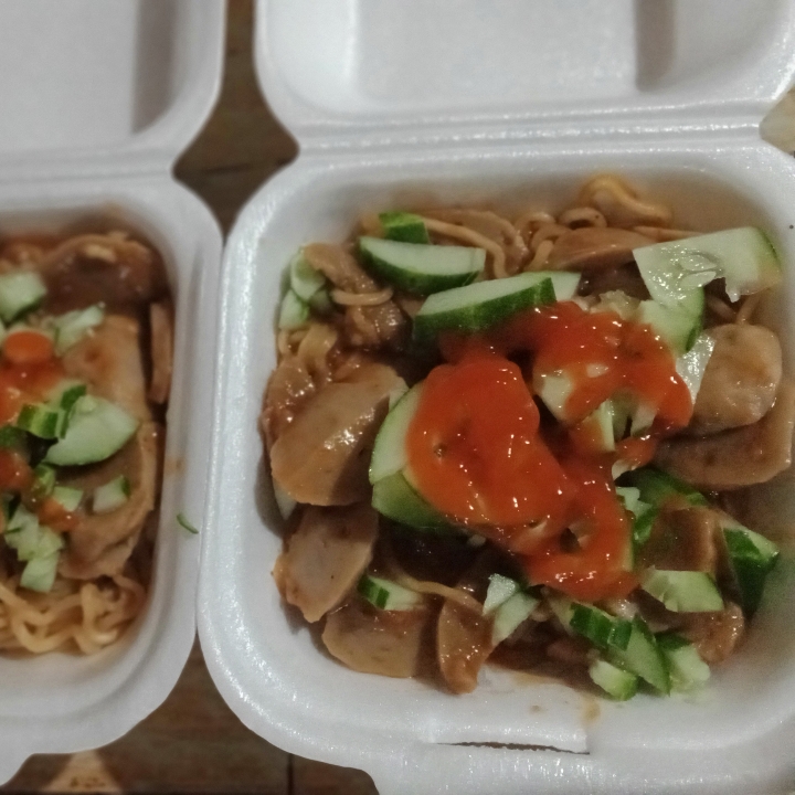 Mie Pedes
