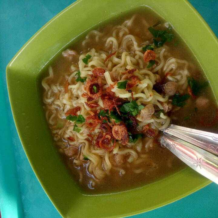 Mie Rebus 