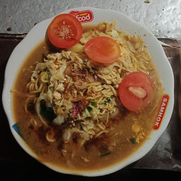 Mie Rebus