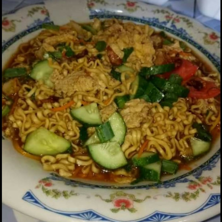 Mie Rebus