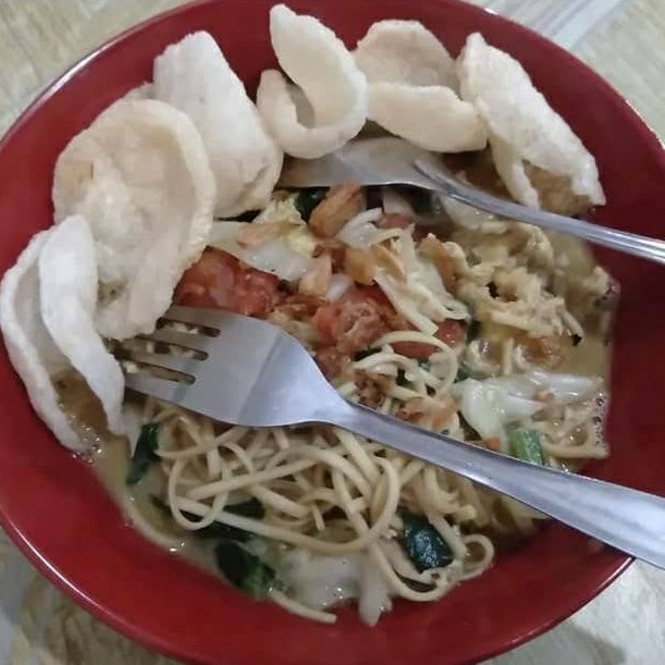 Mie Rebus