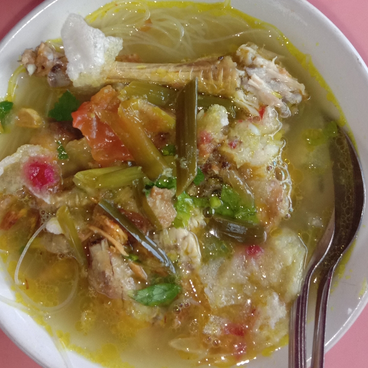 Mie Sop Bacok Plus Bakso