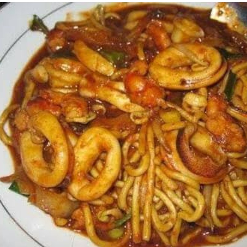 Mie Special Cumi Cumi