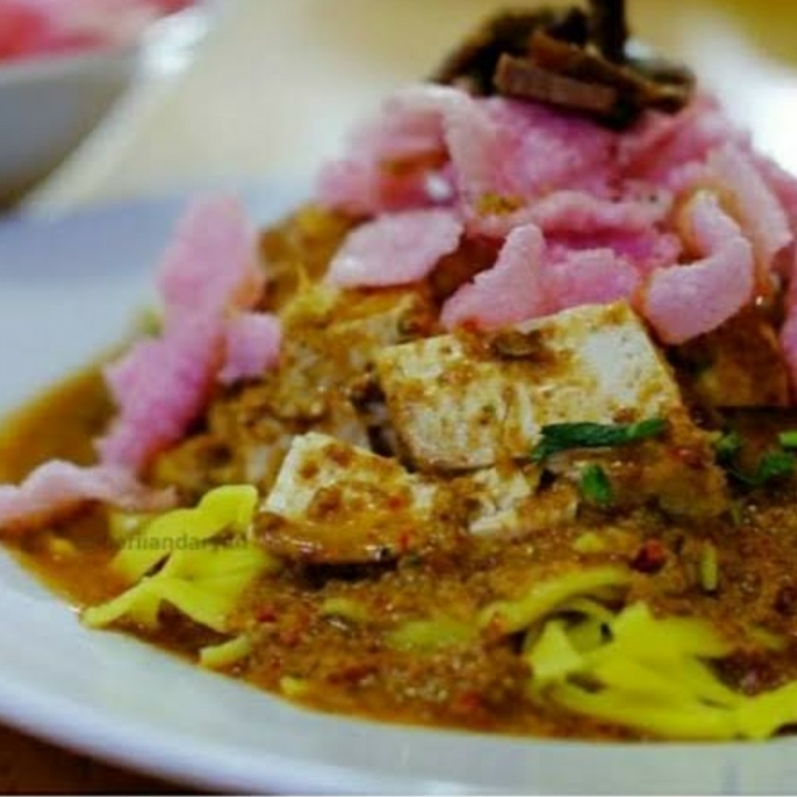 Mie Tahu