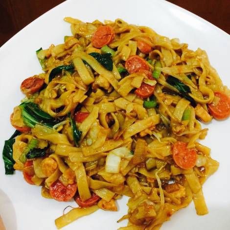 Mie Tiaw Sosis Dan Telor