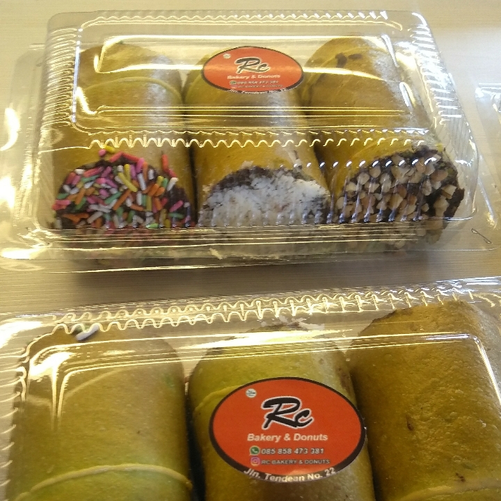 Mika Roll Pandan Isi 3 